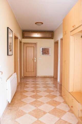 Апартаменты Apartments Rudovic Улцинь Апартаменты с видом на сад-5